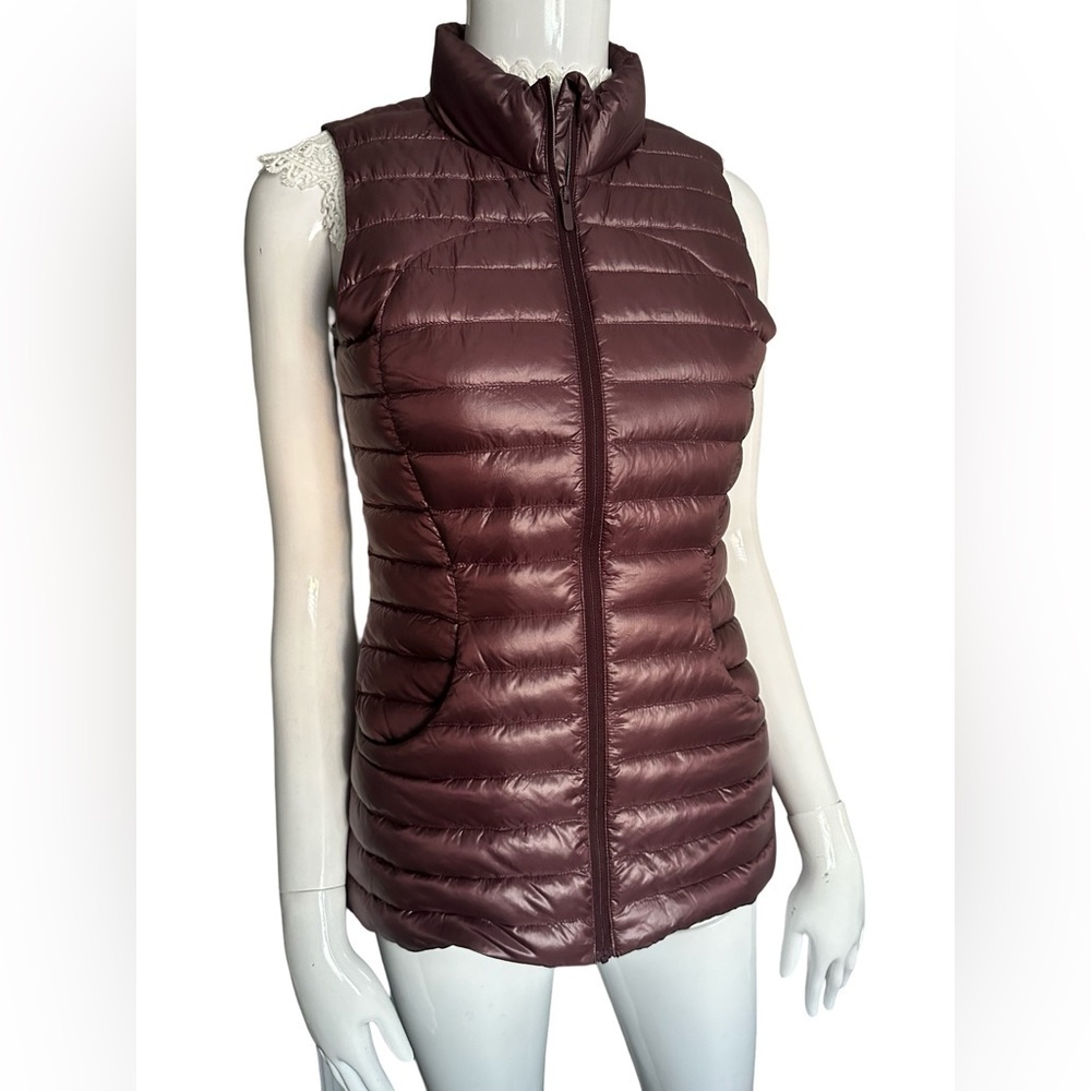 Lululemon Downfilled Wine Vest Size 4 - Picture 6 of 7